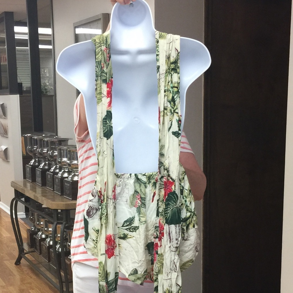 Fashion Nova Romper - Picture 5 of 7